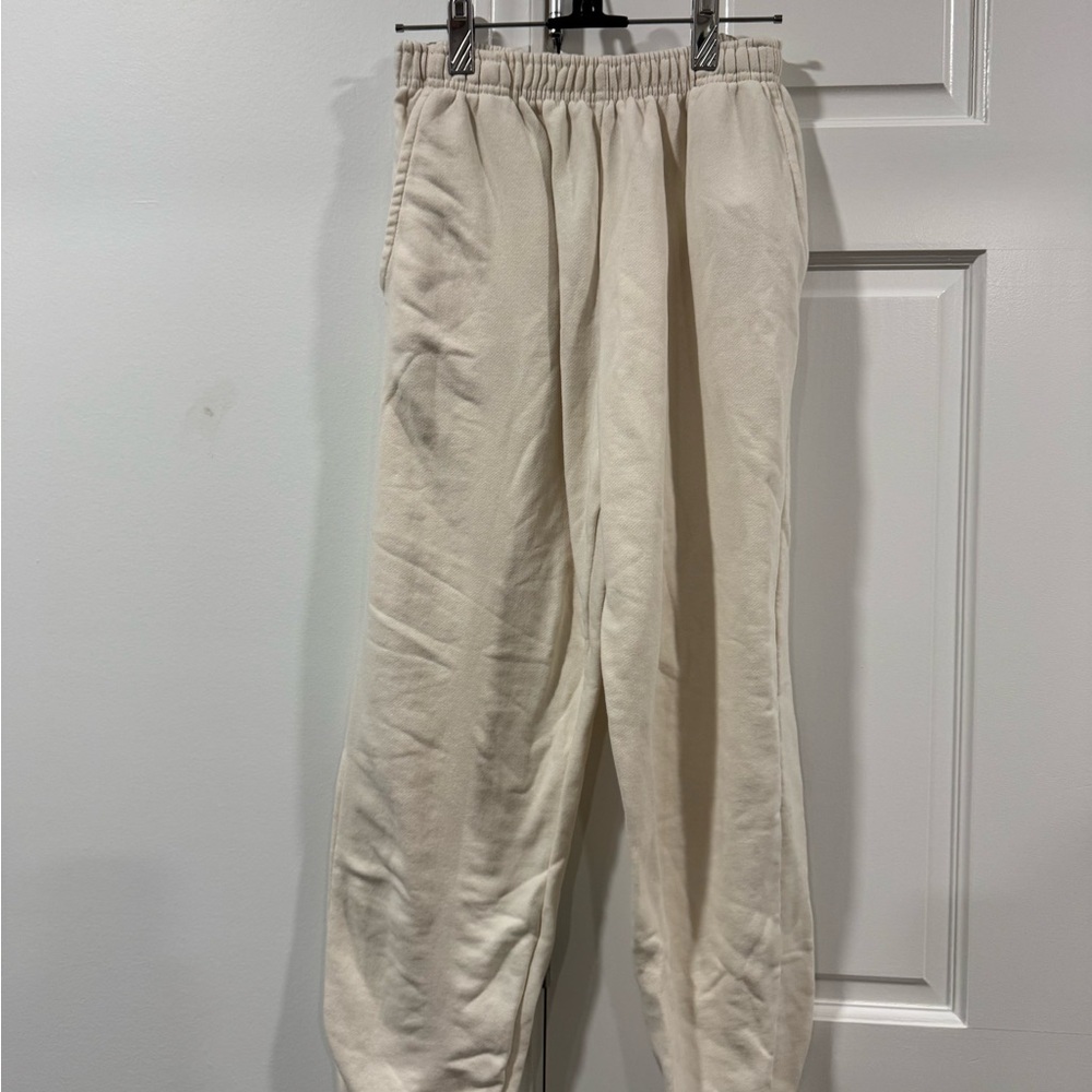 Pull&Bear Women's Off-White Joggers